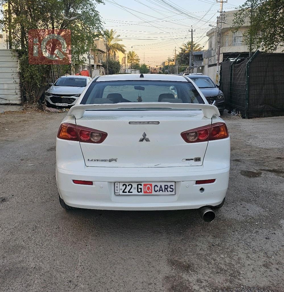 ميتسوبيشي لانسرEX